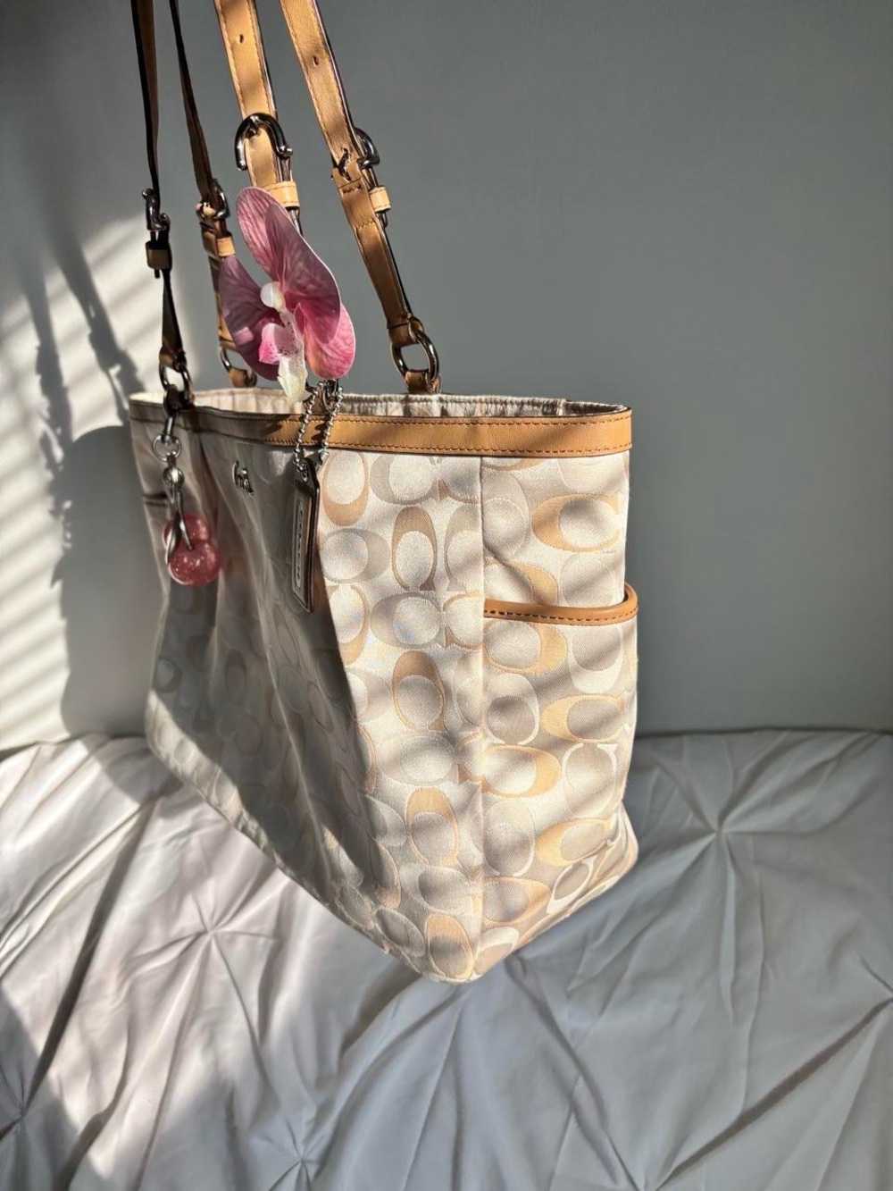 Vintage Coach Ivory Optic Signature Gallery Tote🤍 - Picture 5 of 8